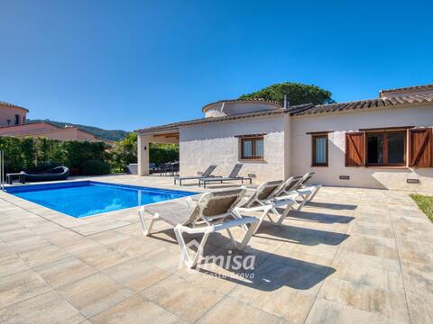 Villa Olivo, on the Costa Brava