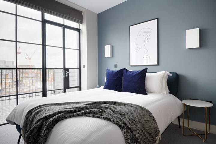 Sonder Back Hill | Two-Bedroom Apartment, Terrace gallery image 4