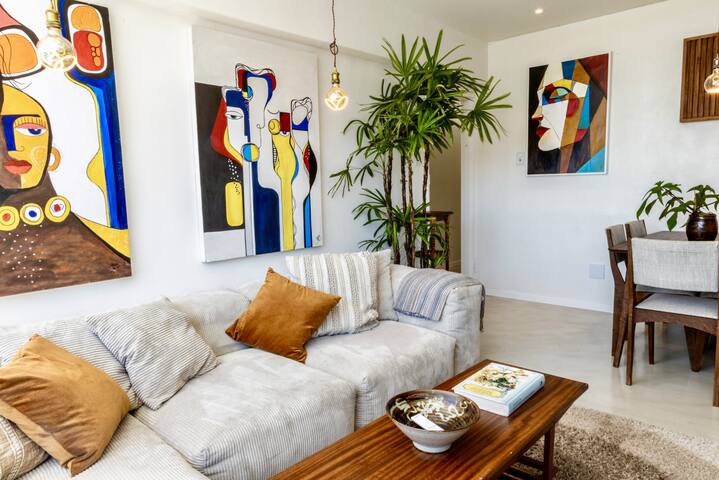 Renovated remote-work 3 bed gem with A/Cs & views! gallery image 5