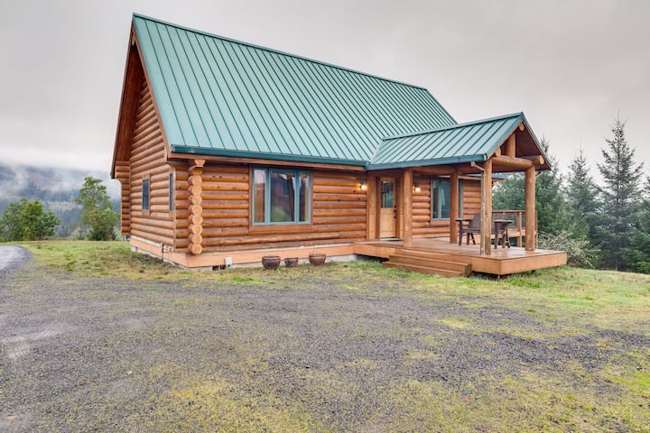 Mtn & Vineyard Views: Oregon Wine Country Escape - Newberg, OR