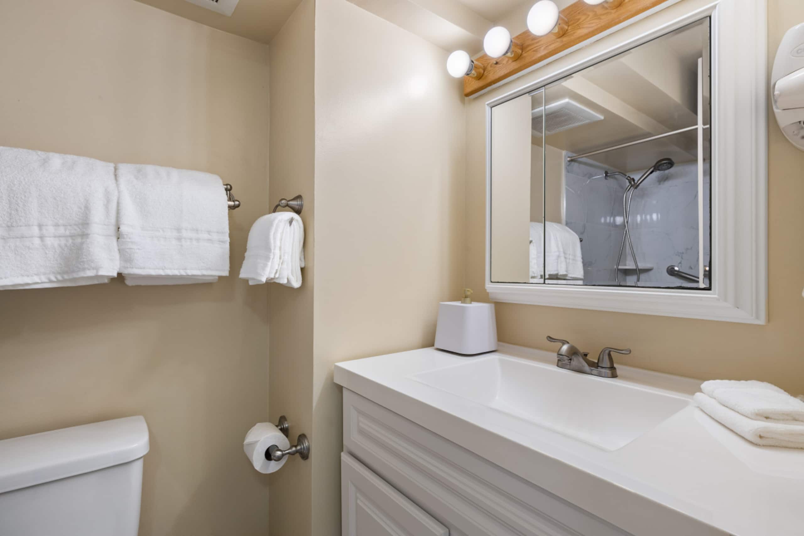 Charming Studio in Island Colony - Image 20