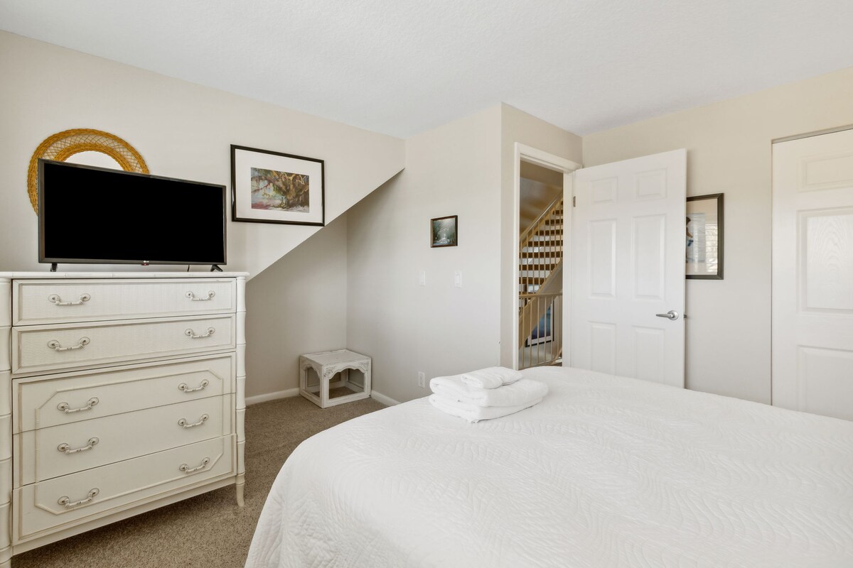 غرفة نوم الضيوف في الطابق الثاني