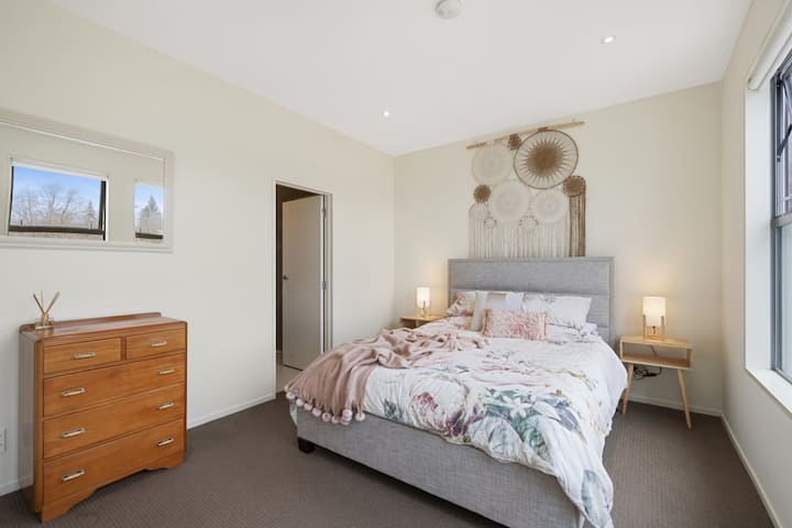 018_Open2view_ID458684 -13_14_Norman_Smith_St