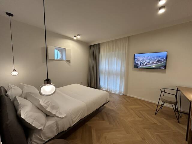 Arenula16 – Penthouse with 360° view terrace gallery image 4