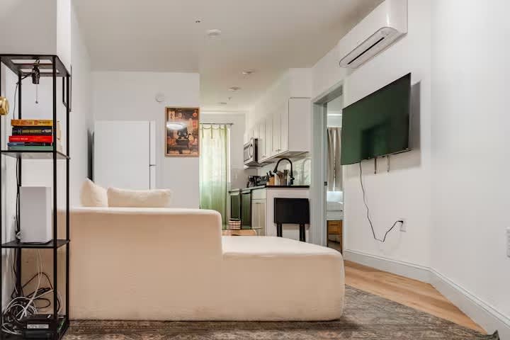 Mins to Fishtown & Center City | GlobeNest