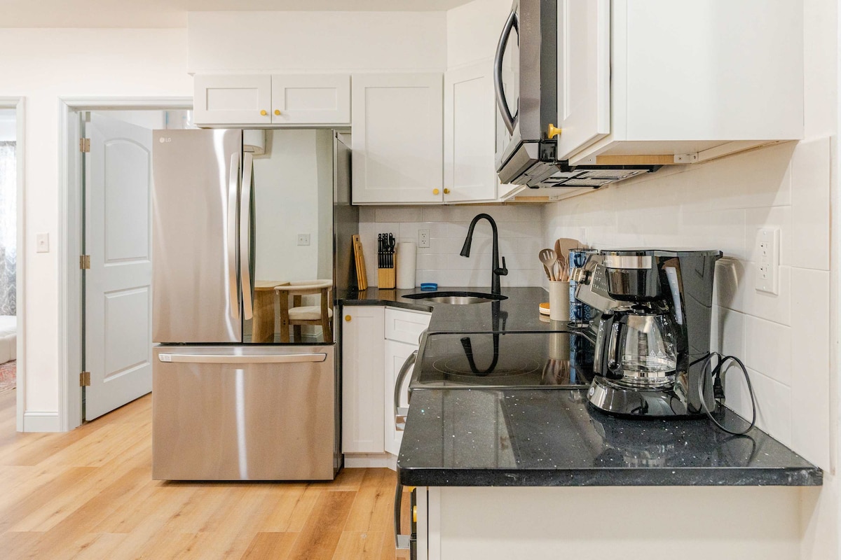 Mins to Fishtown & Center City