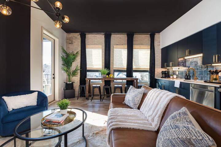 Sophisticated Stay on Nashville’s Music Row