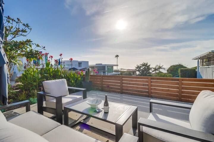 Ocean Views/Walk To All/Spend Summer@ the Beach gallery image 5