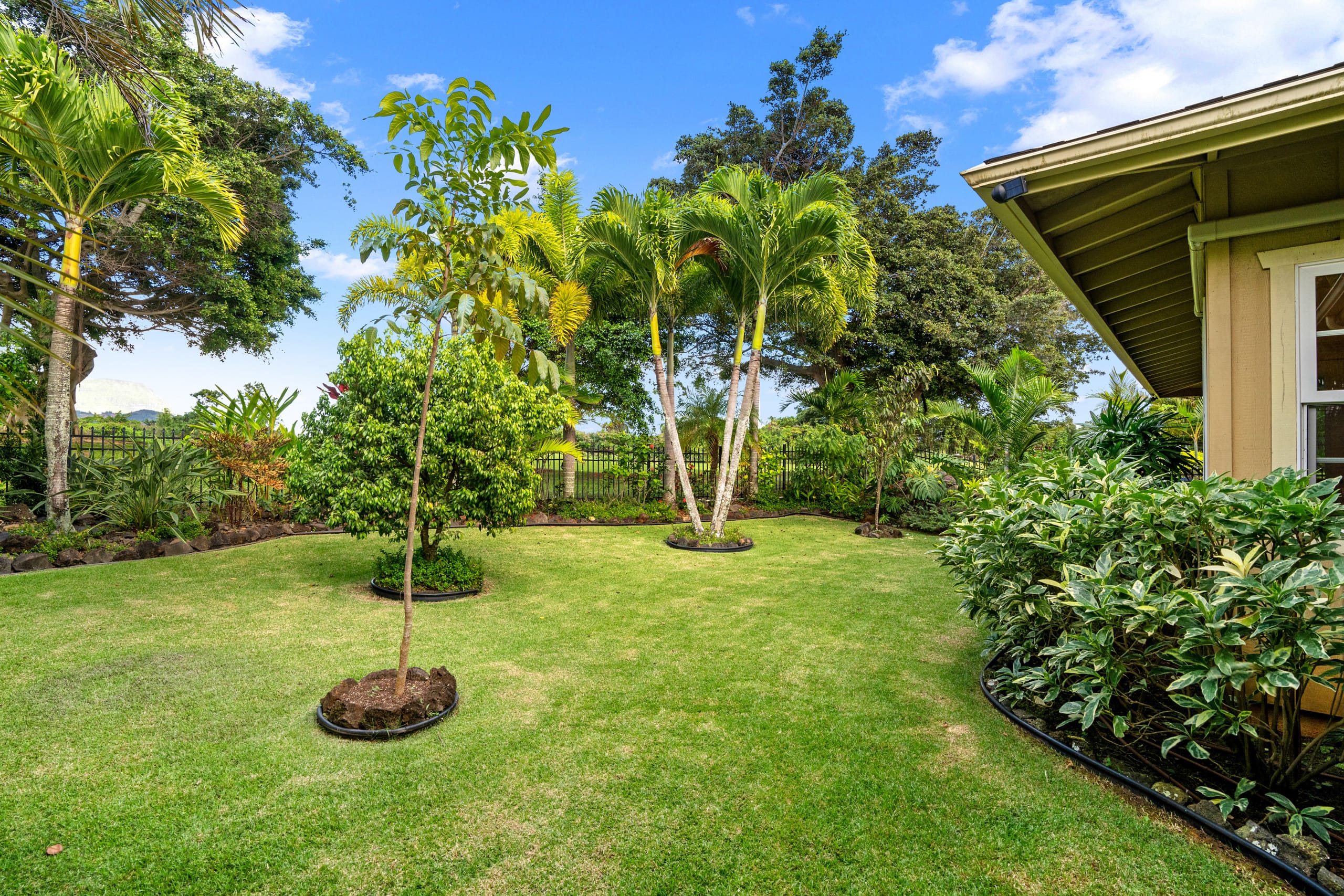 Golf course villa w/ private lanai and pond - Photo 45