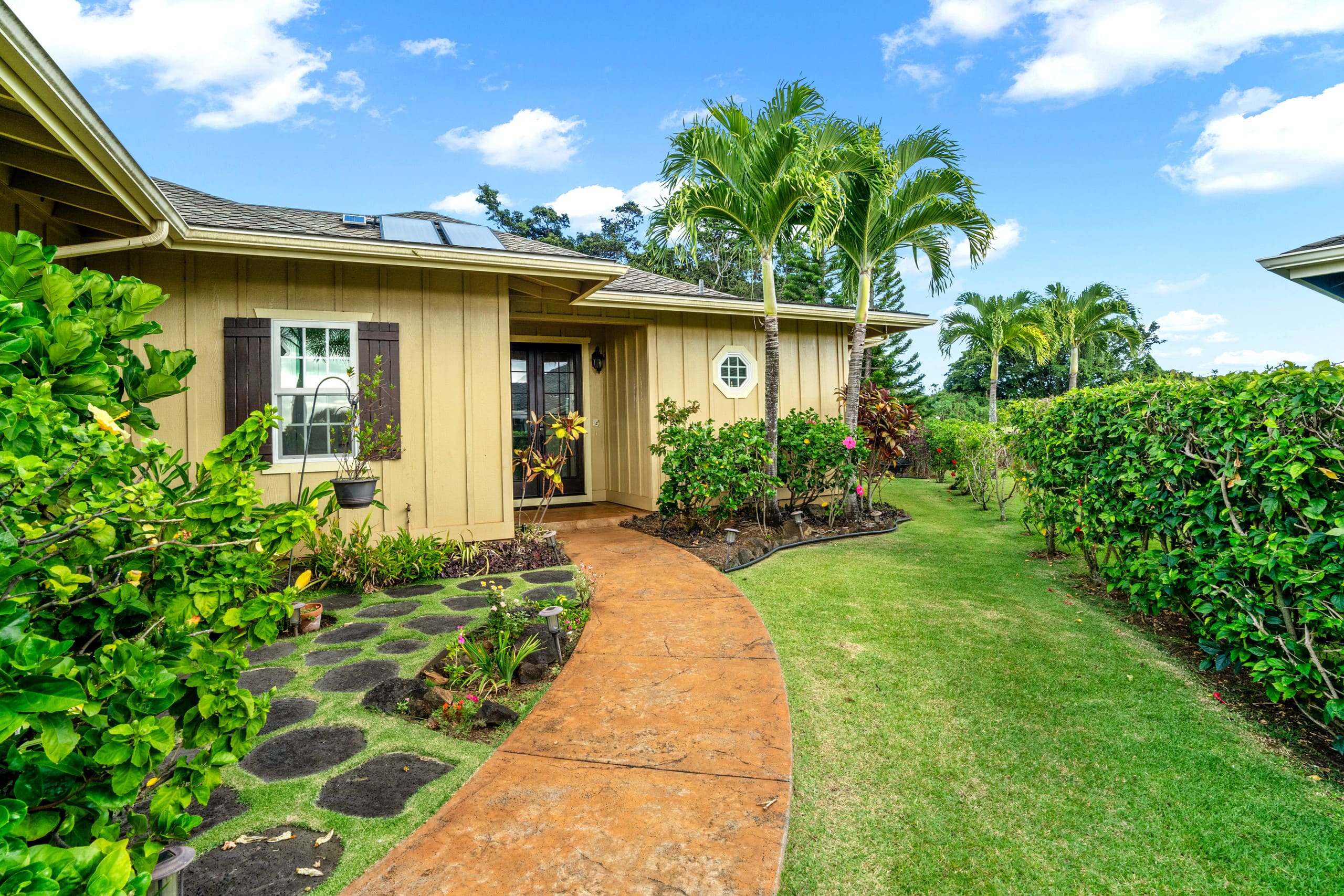 Golf course villa w/ private lanai and pond - Main photo