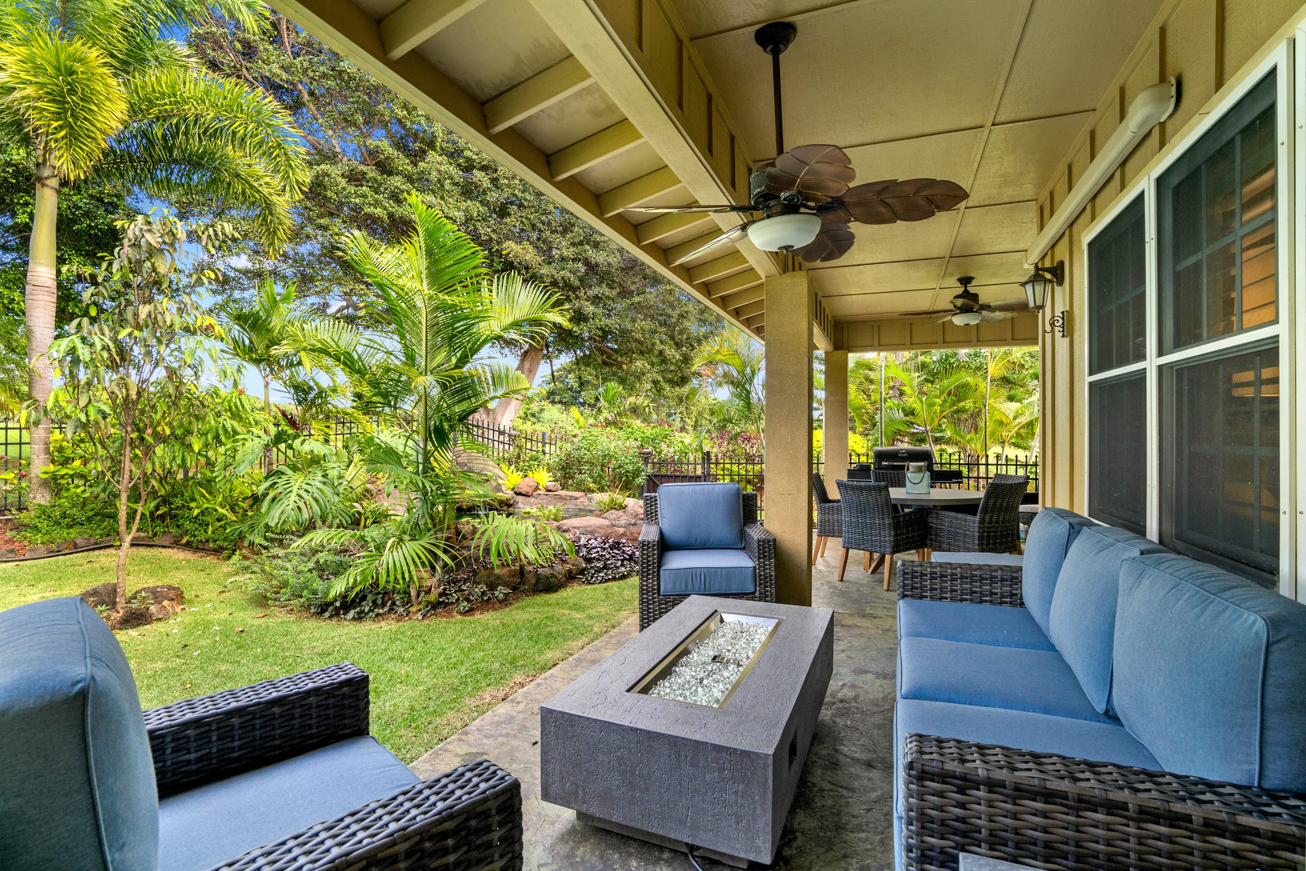 Golf course villa w/ private lanai and pond - Photo 5