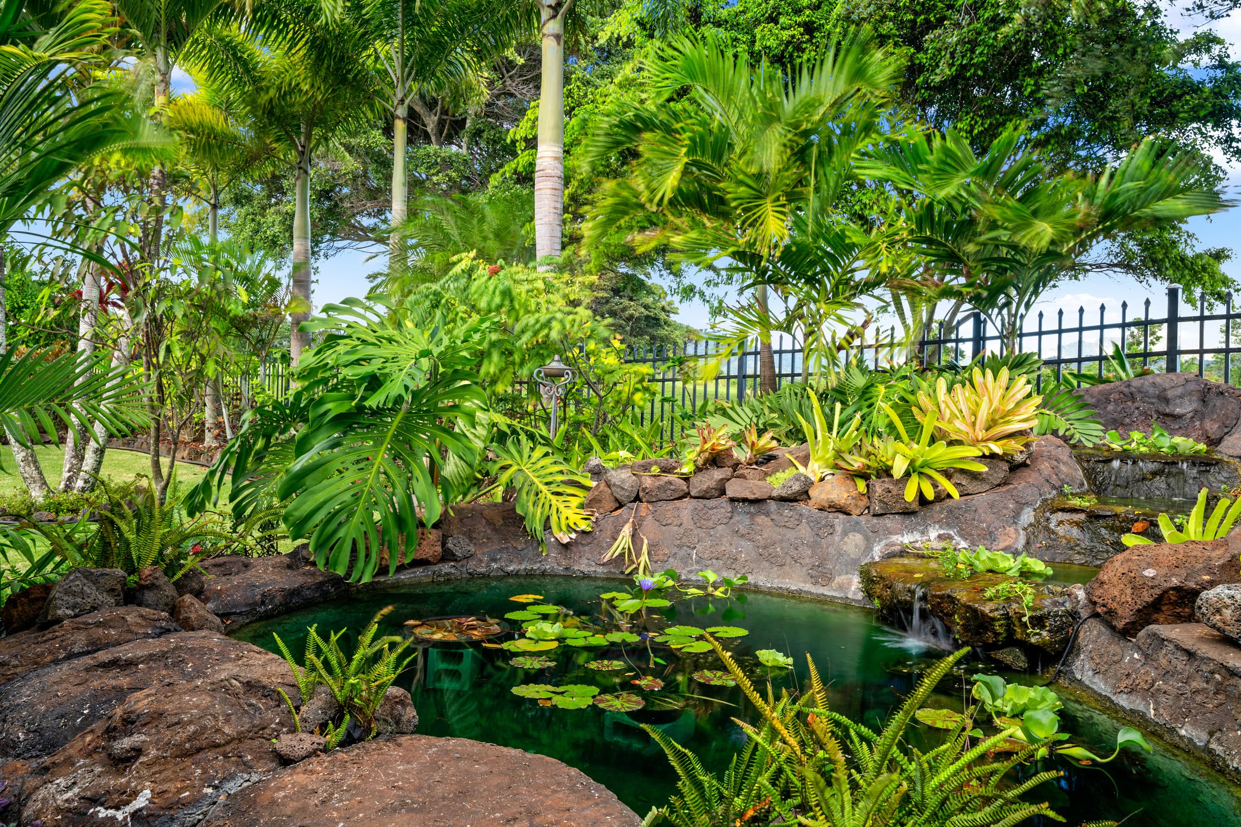 Golf course villa w/ private lanai and pond - Photo 4