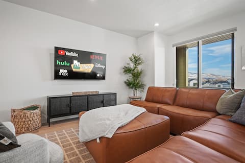 Mountain Getaway R5957 | Snowbasin Skiing |Hot Tub