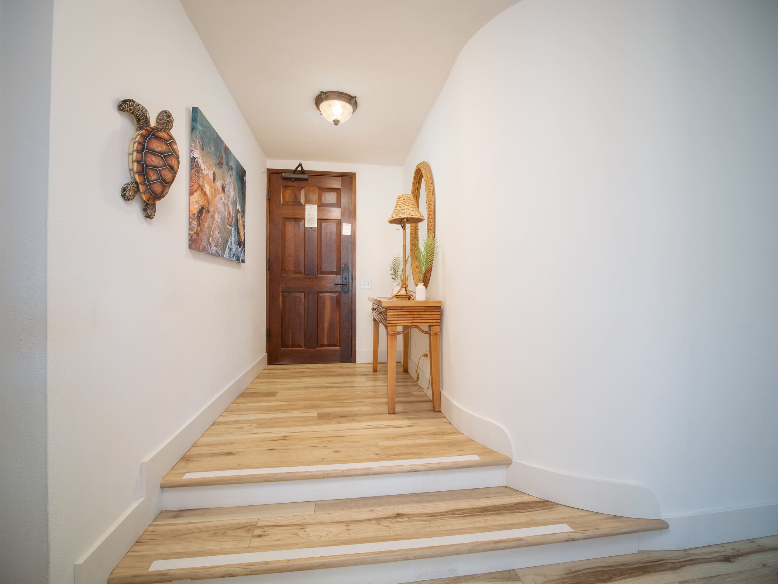 Home in Lahaina · ★5.0 · 2 bedrooms · 3 beds · 2 baths - Image 3