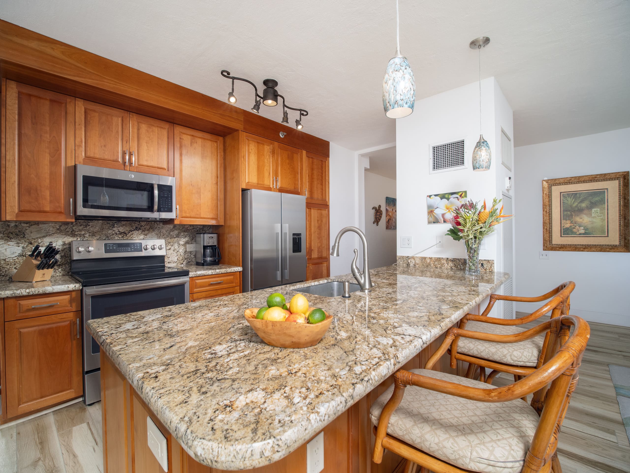 Home in Lahaina · ★5.0 · 2 bedrooms · 3 beds · 2 baths - Image 5