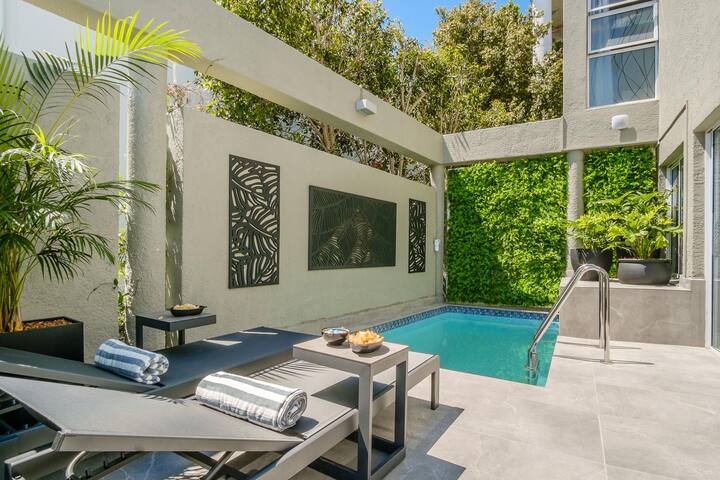 The Argyle Camps Bay -Pool, 5min to beach, Hot tub gallery image 2