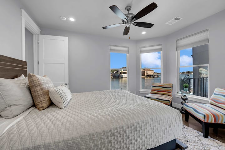 Spálňa 2: menšia manželská posteľ