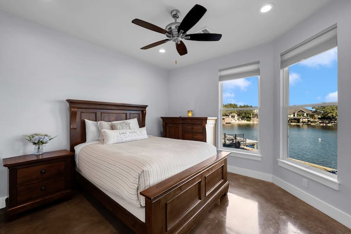 Spálňa 3: Menšia manželská posteľ