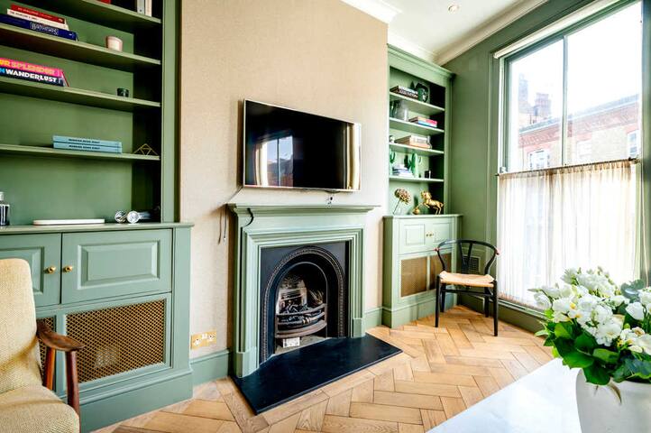 The Chelsea Flower 2 bed -by Out of Office Lifesty gallery image 5