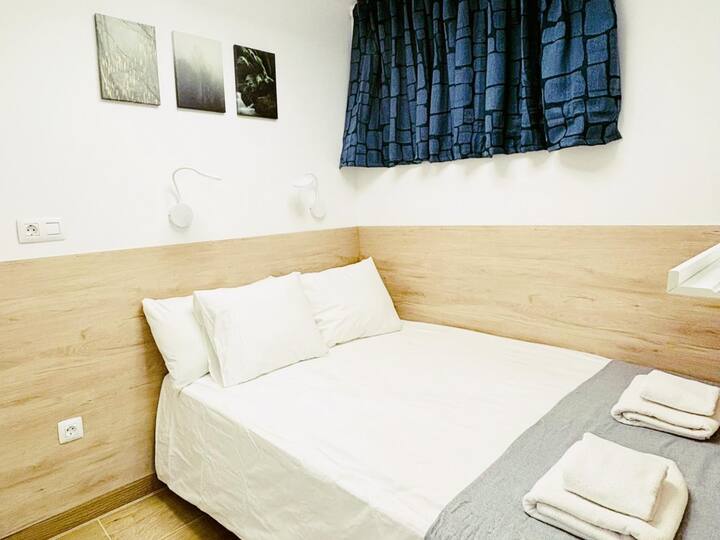 غرفة النوم 1