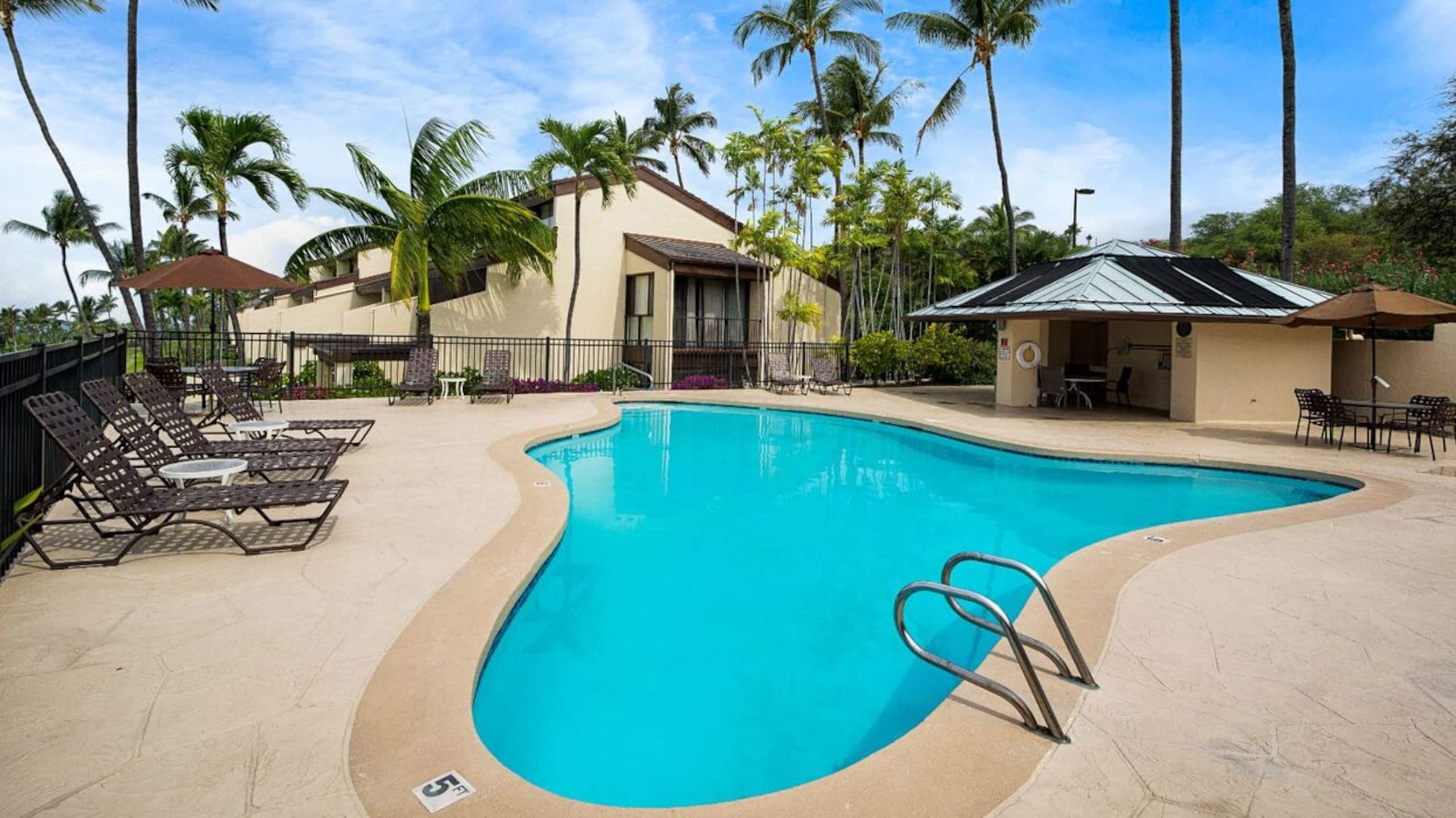 Condo in Kailua-Kona · ★5.0 · 2 bedrooms · 3 beds · 3 baths - Image 39