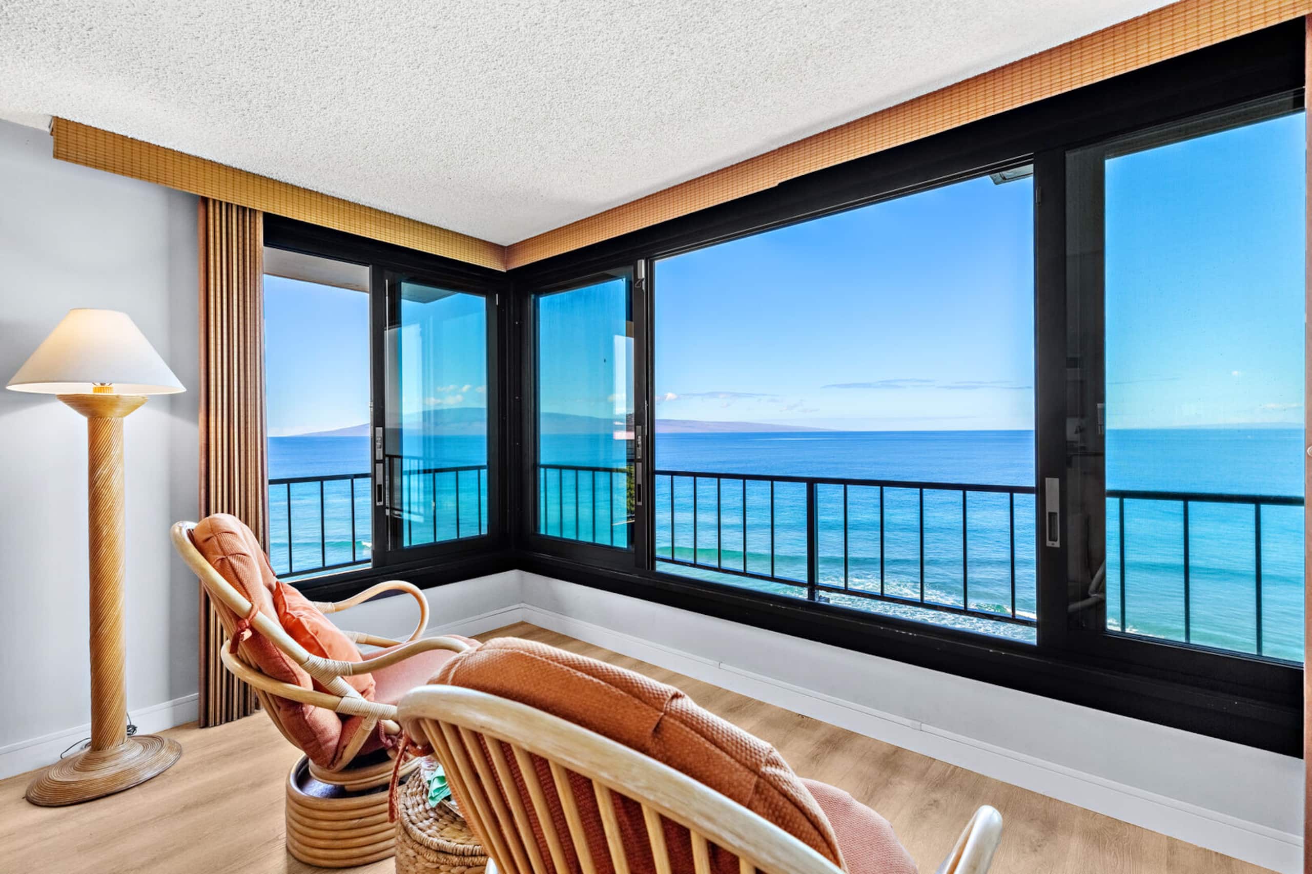 Condo in Lahaina · ★5.0 · 1 bedroom · 2 beds · 1 private bath - Image 2