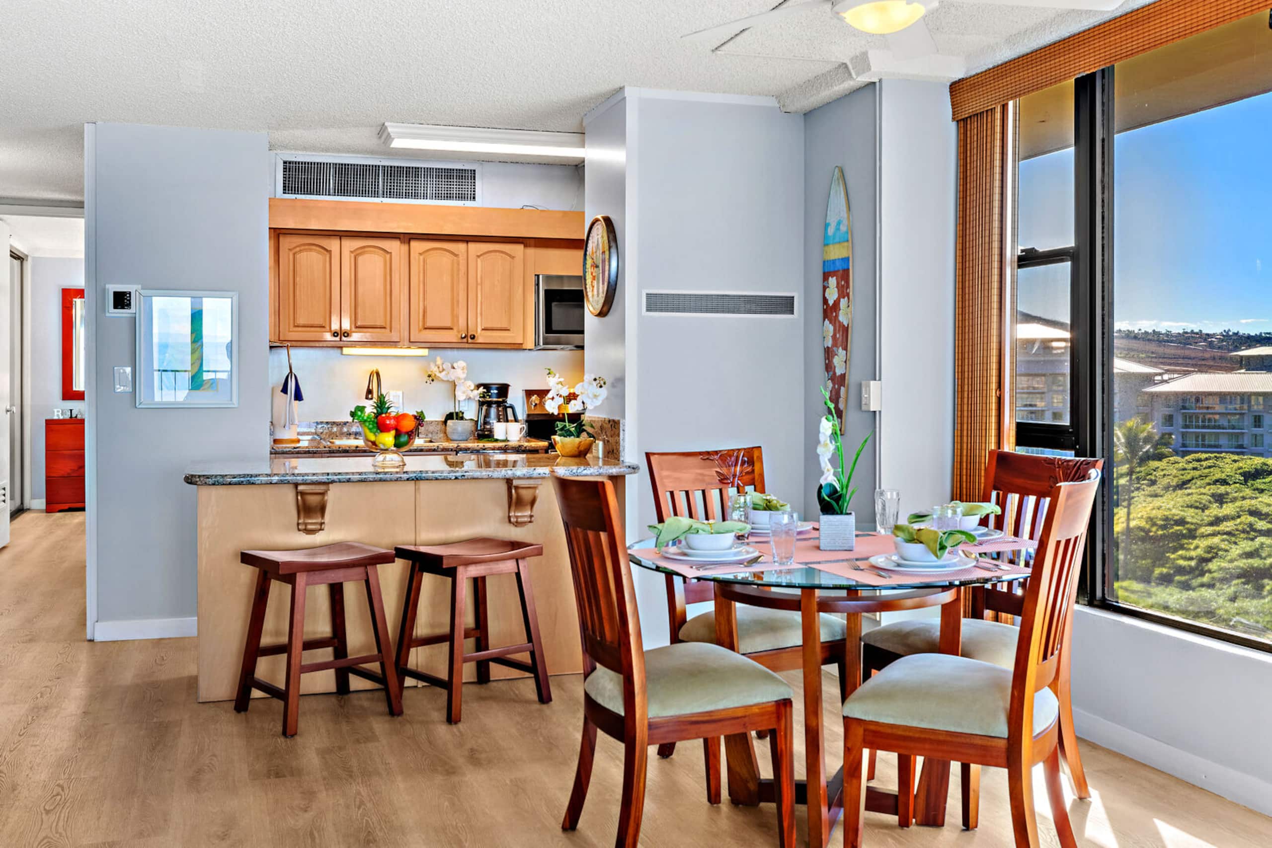 Condo in Lahaina · ★5.0 · 1 bedroom · 2 beds · 1 private bath - Image 11