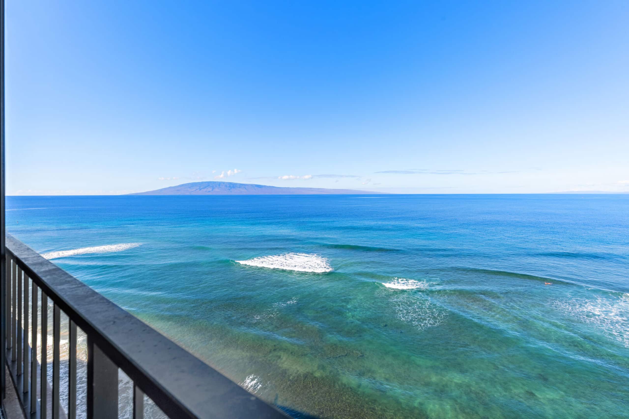 Condo in Lahaina · ★5.0 · 1 bedroom · 2 beds · 1 private bath - Image 3