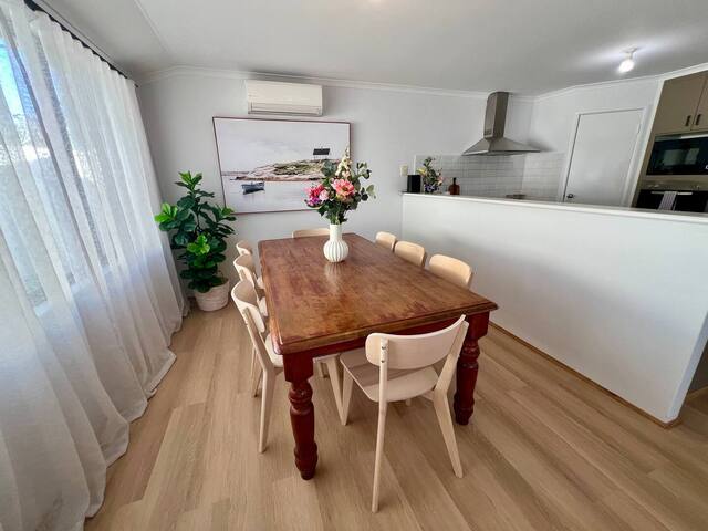 Stylish Armadale Getaway gallery image 4