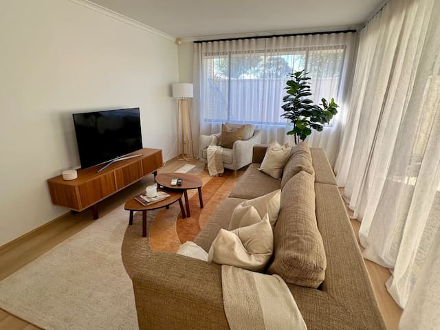 Stylish Armadale Getaway