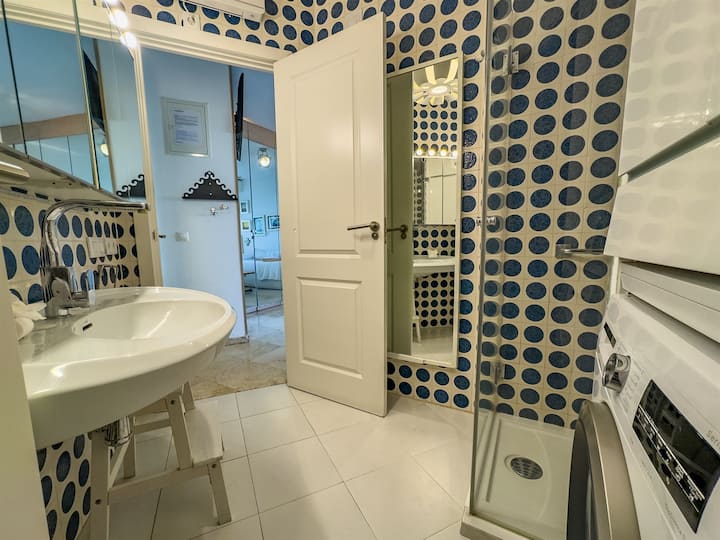 Palm Beach 4th Floor Studio & Sea Views - Marbella