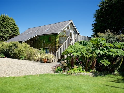 Top performing Airbnb: Cherryhill Lodge - Luxury Apartment in Newcastle