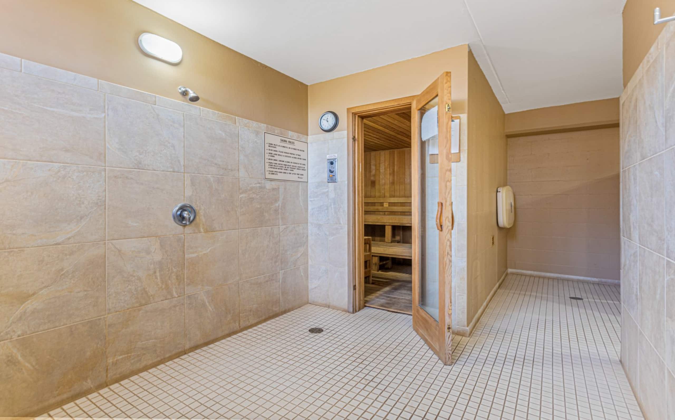 Condo in Kihei · ★4.94 · 1 bedroom · 2 beds · 1 private bath - Image 31