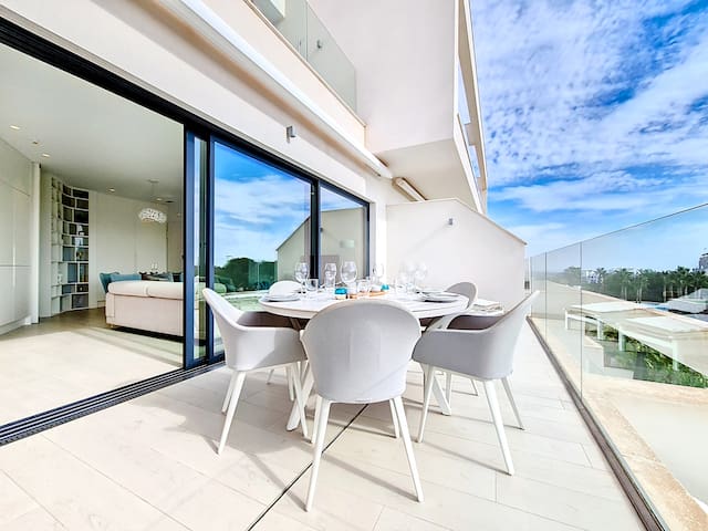 Entire home with 2 bedrooms in Orihuela - Luxury apartment, pool views, wifi and parking