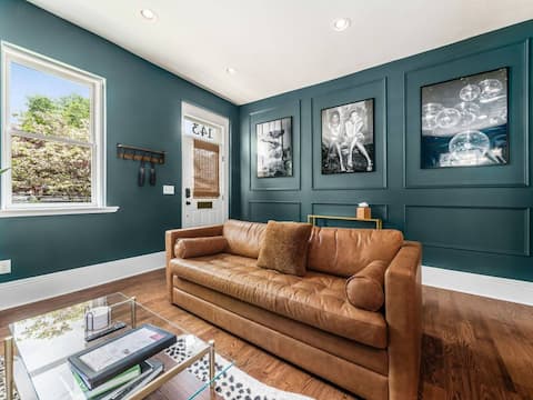 Successful Airbnb property: Private Patio |German Village| Walk Everywhere in Columbus