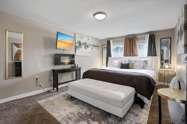 The Blue Door Dream – Stunning design. Very Quiet