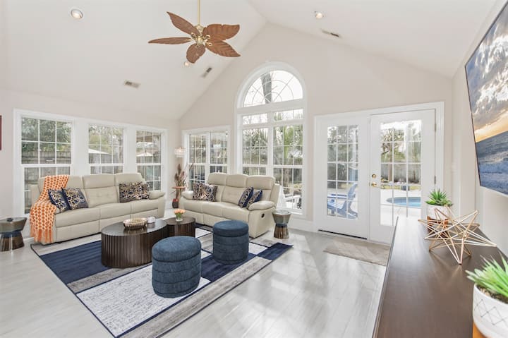 Luxury Beach Escape: Heated Pool, Game Room, Bbq - North Myrtle Beach, SC