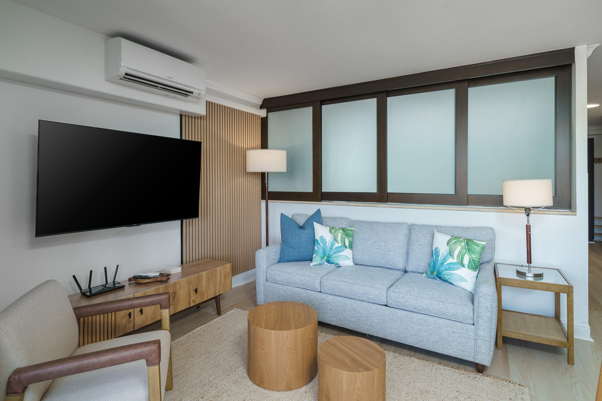 Condo in Honolulu · ★4.85 · 2 bedrooms · 3 beds · 1 bath - Image 4