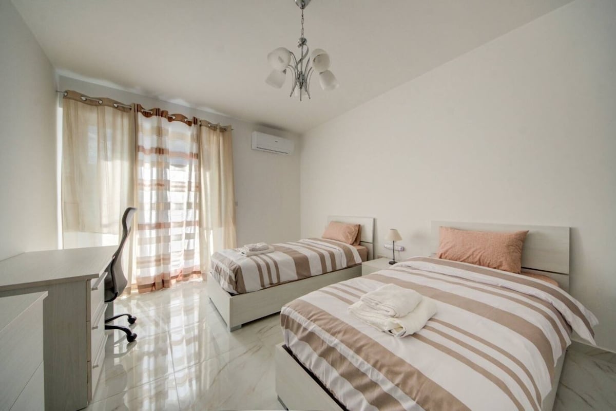 Ee2e58c4 ab86 4c14 b434 eaf3491cb768