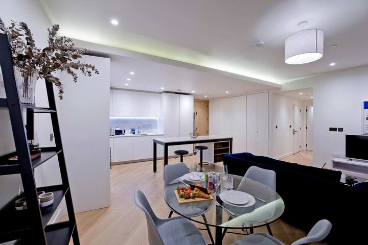 Soho House Executive Apartment Nr Westfields gallery image 3