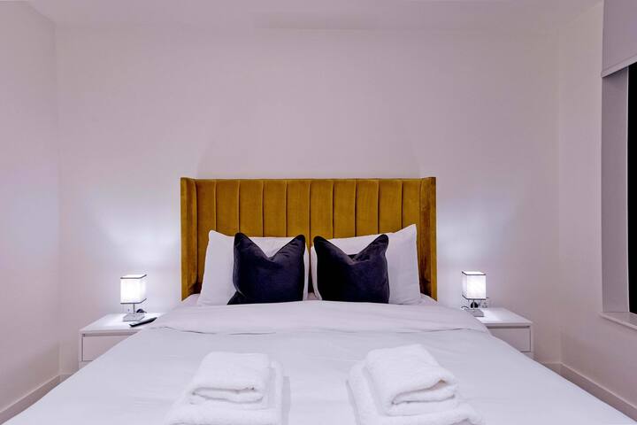 Soho House Executive Apartment Nr Westfields gallery image 4