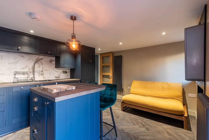 Luxurious Contemporary Smart City Centre Apartment - Brístol