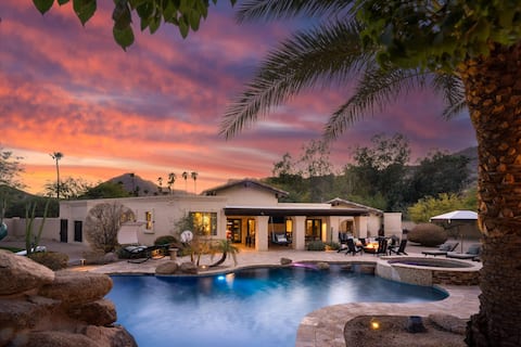 Luxe PV Retreat - Pickleball - Heated Pool - Sauna