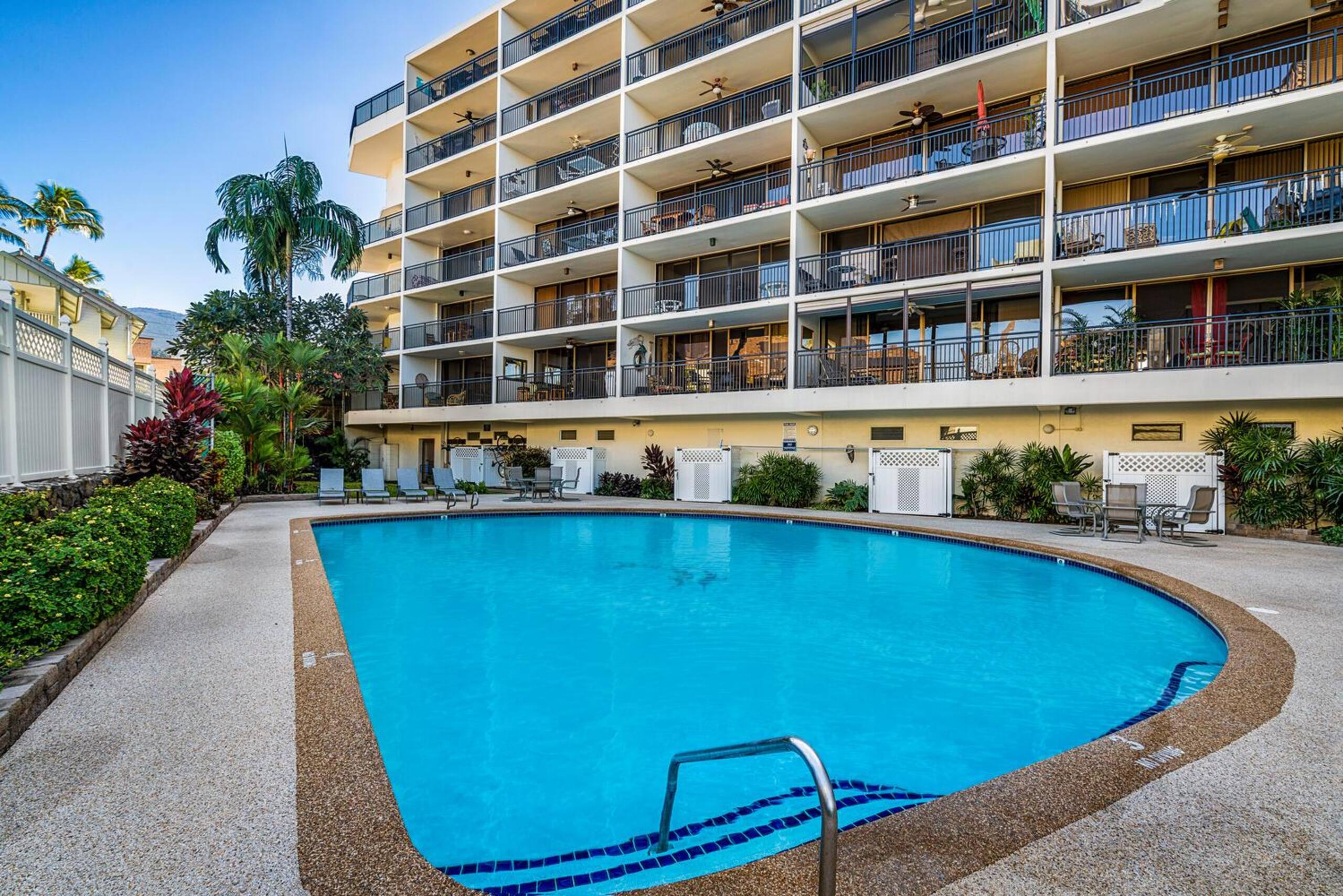 Condo in Kailua-Kona · ★4.8 · 1 bedroom · 2 beds · 2 private baths - Image 54