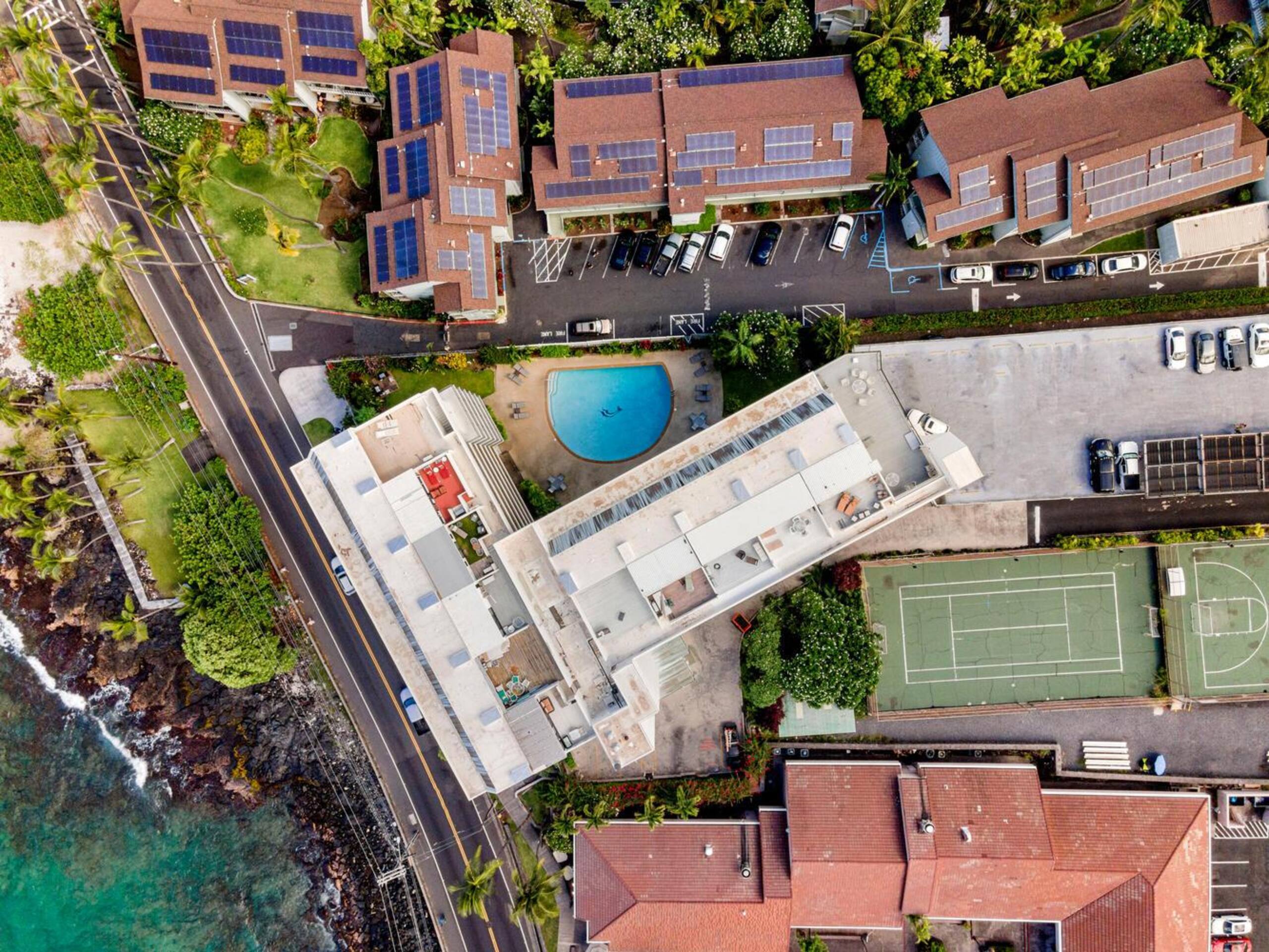 Condo in Kailua-Kona · ★4.8 · 1 bedroom · 2 beds · 2 private baths - Image 50