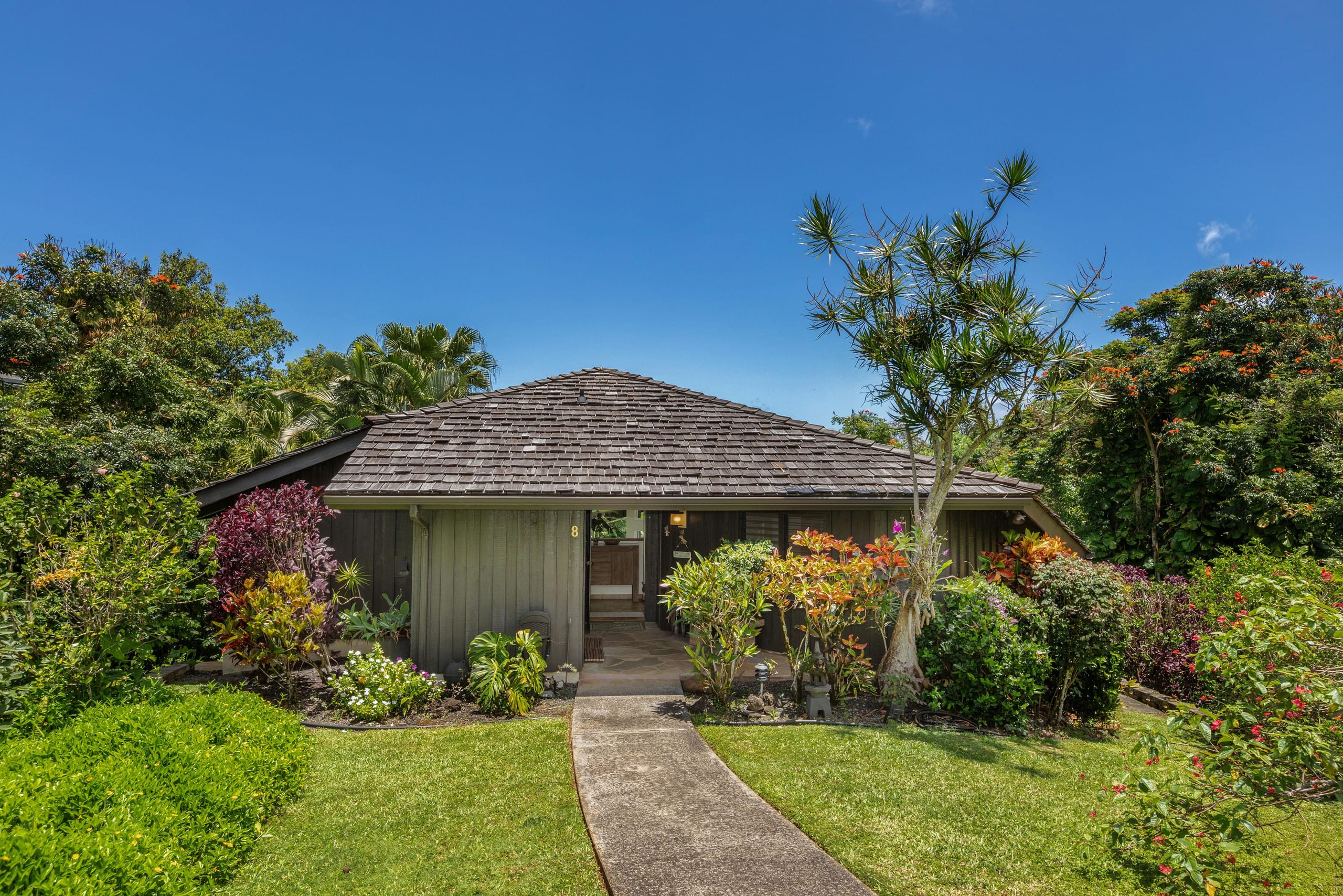 Home in Princeville · ★4.33 · 2 bedrooms · 2 beds · 2 baths - Image 24