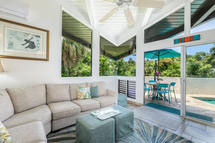 Pali Uli 8, The Gem, honeymoon or romantic getaway gallery image 2