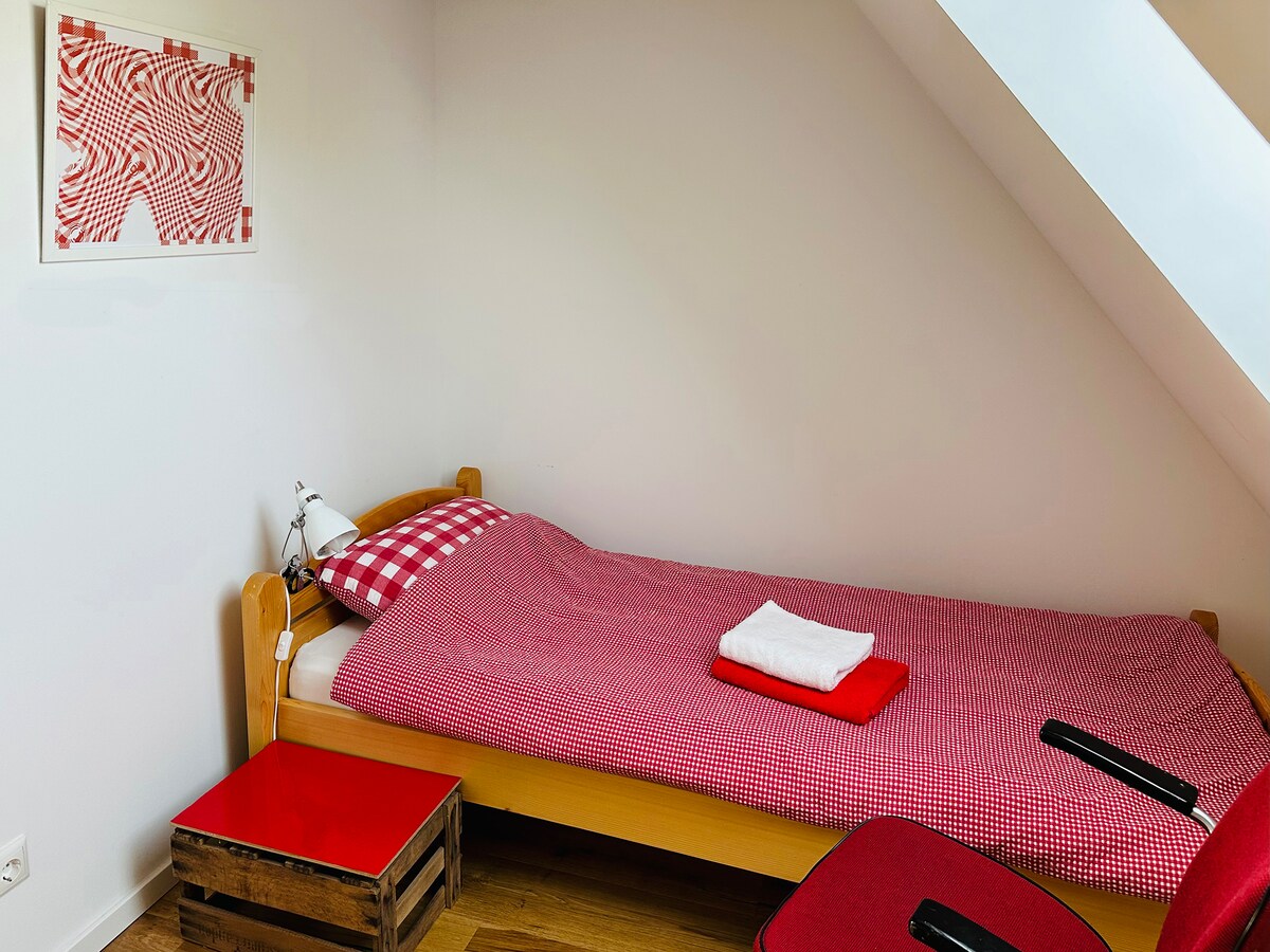 Единечна спална соба.