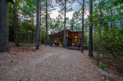 Hidden Pines a cozy new 1-bedroom