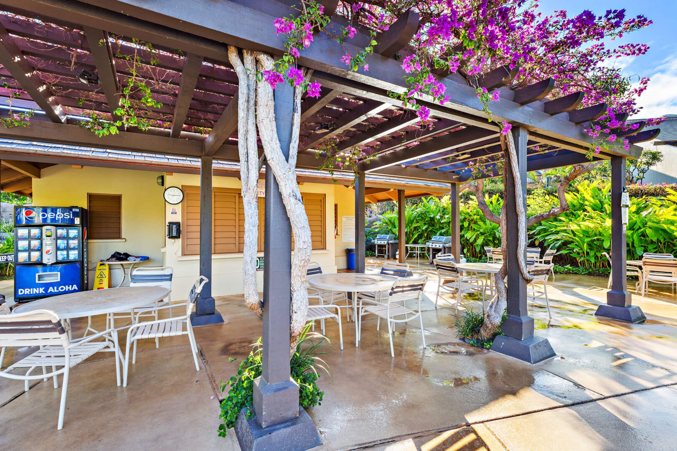 Condo in Kihei · ★5.0 · 2 bedrooms · 3 beds · 2 private baths - Image 40